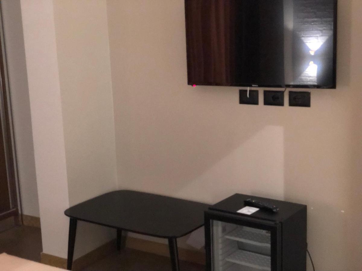 Ritson Hotel Vlorë Екстериор снимка