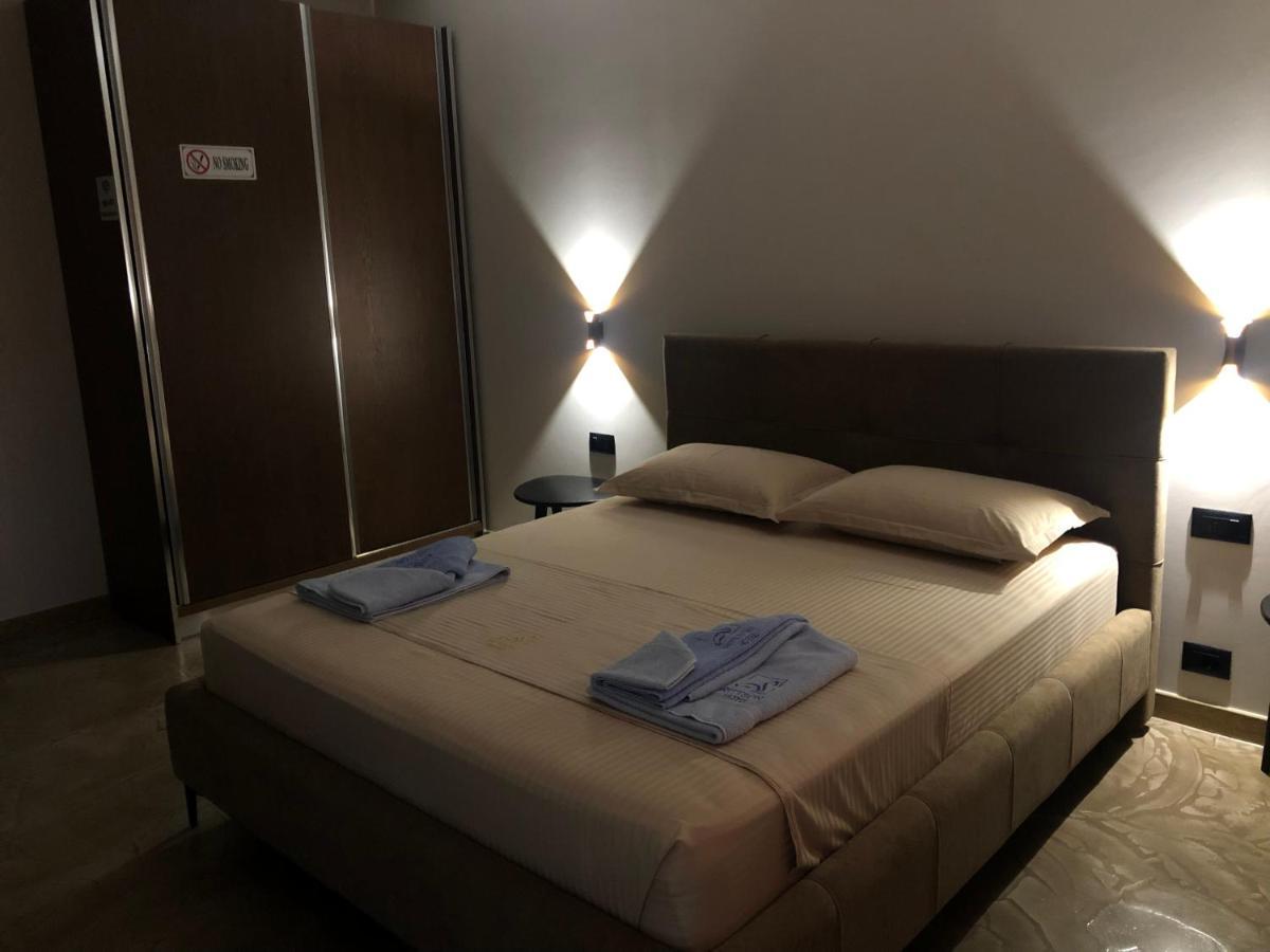 Ritson Hotel Vlorë Екстериор снимка