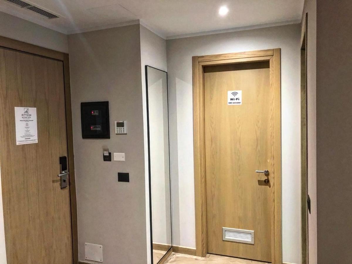 Ritson Hotel Vlorë Екстериор снимка