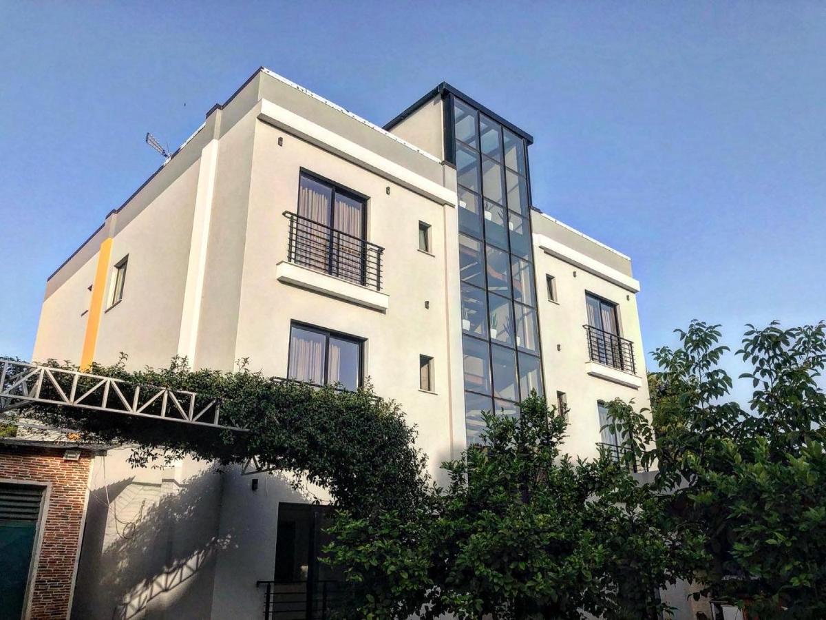 Ritson Hotel Vlorë Екстериор снимка