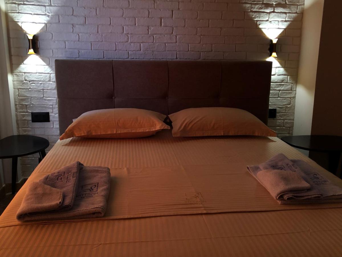 Ritson Hotel Vlorë Екстериор снимка
