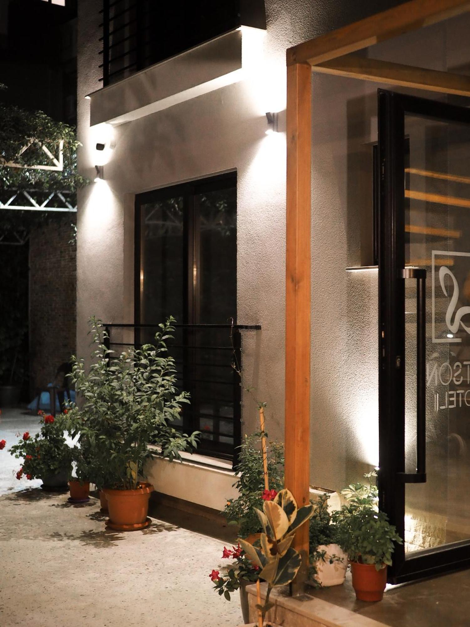 Ritson Hotel Vlorë Екстериор снимка
